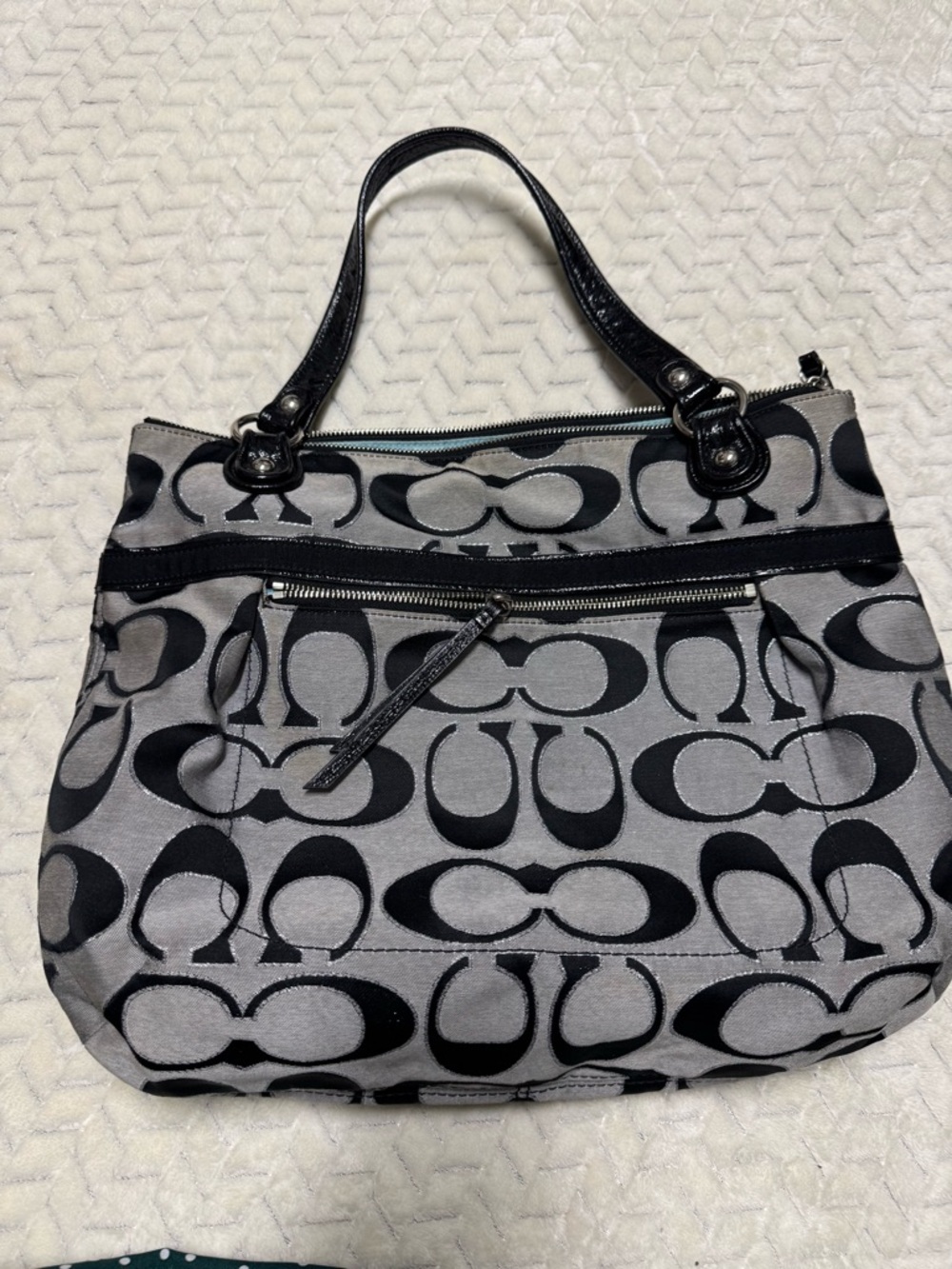 Coach Black and Gray Women's
Bag - Picture 7 of 11